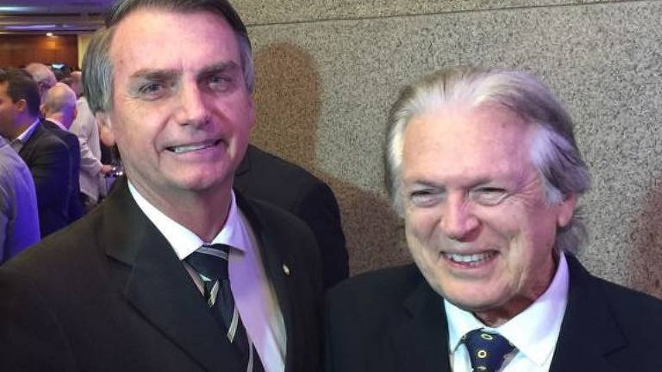 Foto: Jair Bolsonaro e Luciano Bivar - Reprodução/Facebook
