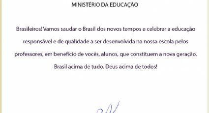 Em novo recuo, Vélez desiste de pedido para escolas gravarem Hino Nacional