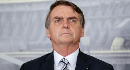 Dois assessores de Jair Bolsonaro doaram mais de R$ 100 mil para campanhas da família