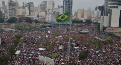 Deputado propõe a Bolsonaro projeto que pode revogar mandatos