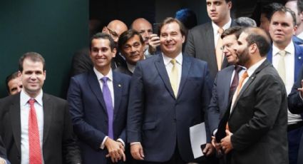 Aliado a Rodrigo Maia, Centrão quer ressuscitar proposta de reforma de Temer contra a de Bolsonaro