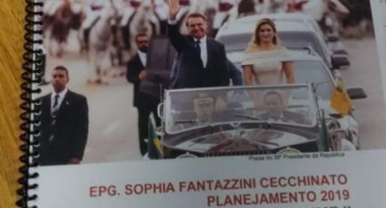 Apostila com foto de Bolsonaro na capa é distribuída em escola de Guarulhos (SP)