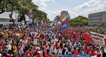 Após ataque que causou apagão, venezuelanos protestam contra sabotagem ao País