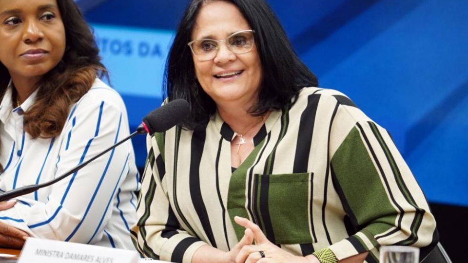 Damares participa de reunião da Comissão de Defesa dos Direitos da Mulher nesta terça-feira - Foto: Pablo Valadares/Câmara dos Deputados
