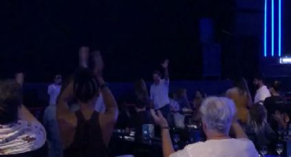 Haddad é ovacionado pelo público ao chegar no show de Caetano Veloso em SP