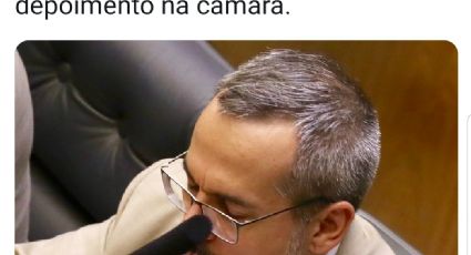 Fotógrafo faz registro icônico do ministro da Educação na Câmara