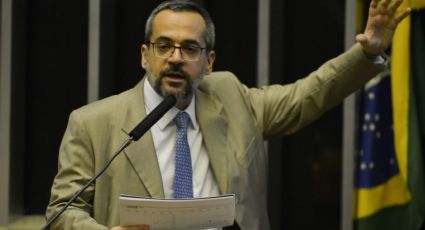 Deputado quer que Weintraub esclareça “moeda de troca” para aprovar Previdência