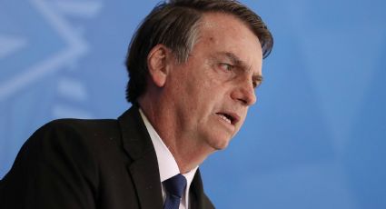 Bolsonaro assina novo decreto que flexibiliza posse e porte de arma de fogo