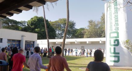 Comunidade acadêmica denuncia e protesta contra intervenção do MEC na UFGD