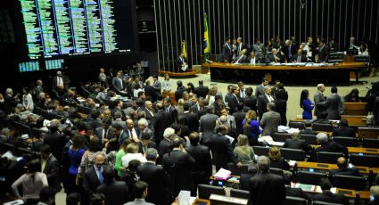 Em silêncio, Câmara aprova “minirreforma trabalhista”