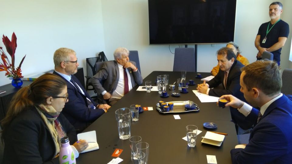 Encontro de parlamentares com o embaixador da Noruega no Brasil, Nils Martin Gunneng (Divulgação)