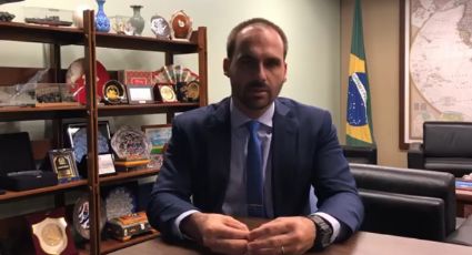 Em surto de megalomania, Eduardo Bolsonaro desfia suas ‘qualidades’ de embaixador em vídeo