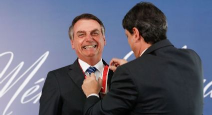 Pesquisa Vox Populi mostra avaliação de Bolsonaro desabando