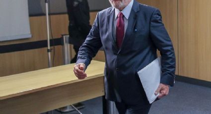 Foto de Lula "elegante" na prisão viraliza nas redes