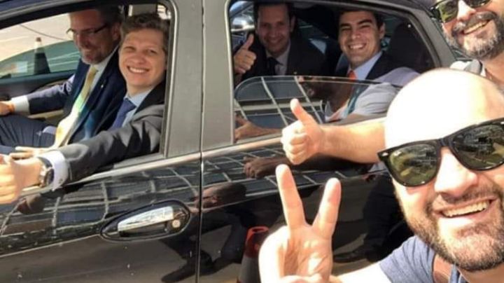 Deputado do Novo divulga foto ao volante e seguidor relembra atropelamento fatal