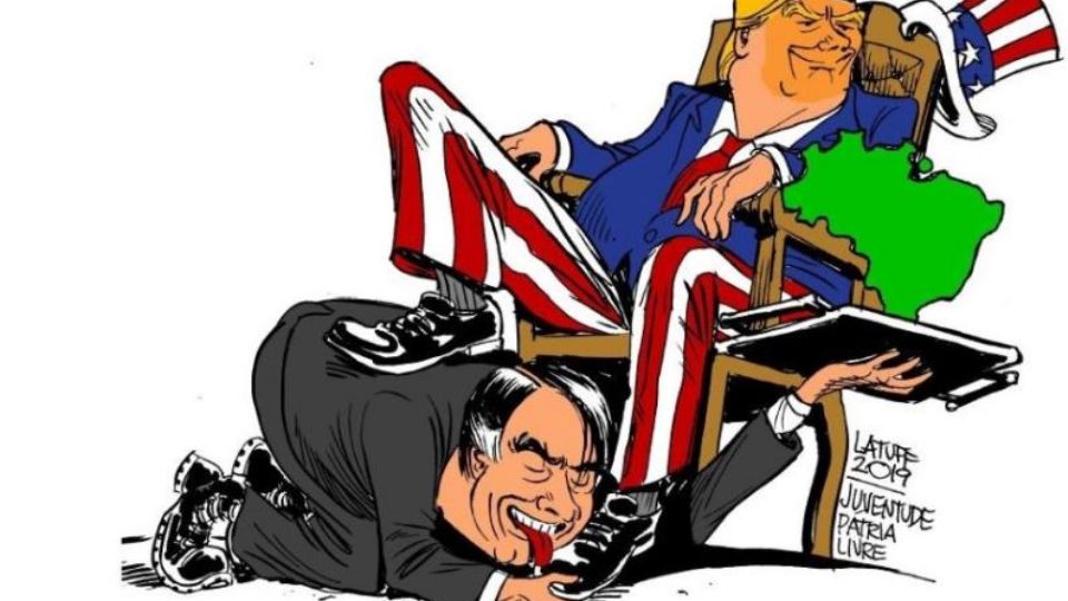 Charge de Latuff Reprodução
