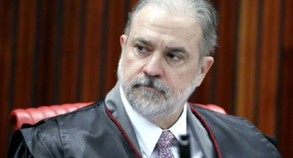 Ao assinar autorização para Aras viajar de classe executiva, subprocurador quebra regra imposta pela Justiça