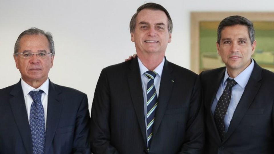 Paulo Guedes, Jair Bolsonaro e Roberto Campos Neto, presidente do BC (Arquivo)