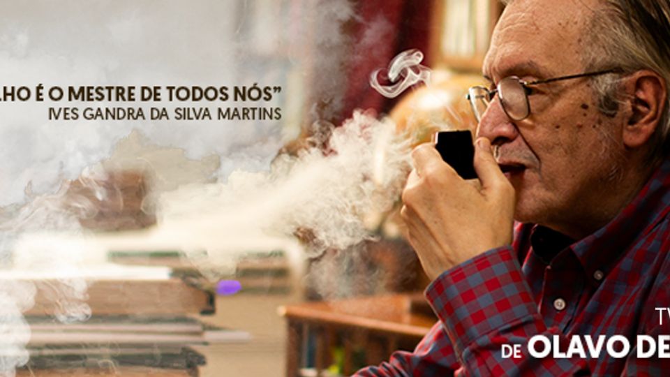 Frase de Ives Gandra destacada em perfil de Olavo de Carvalho no Twitter - Reprodução