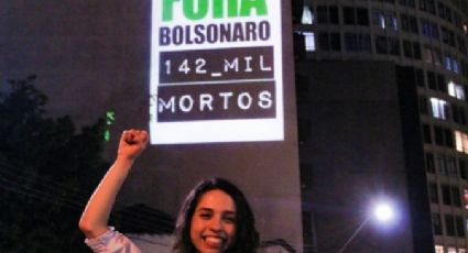 Chapa do PSL em Curitiba processa Ana Júlia Ribeiro, candidata a vereadora do PT, por projeção contra Bolsonaro