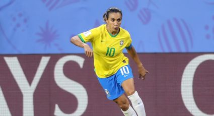 Entenda por que Marta usa chuteira sem patrocínio na Copa do Mundo