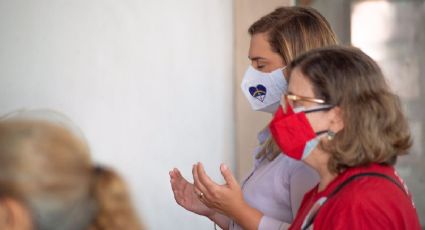 Marília Arraes participa de missa antes de votar em Recife