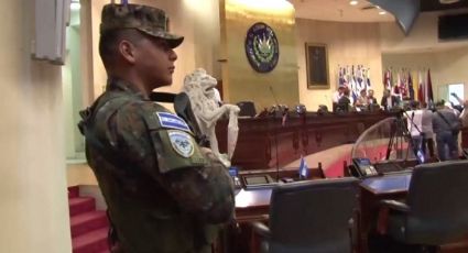 Presidente de El Salvador usa militares para coagir Parlamento a aprovar endividamento