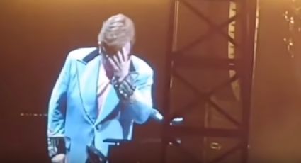 Vídeo: Elton John abandona show aos prantos após perder a voz