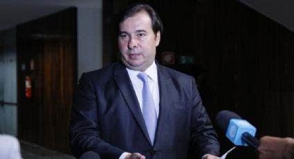 "Bolsonaro e Moro estão no campo do autoritarismo", diz Rodrigo Maia