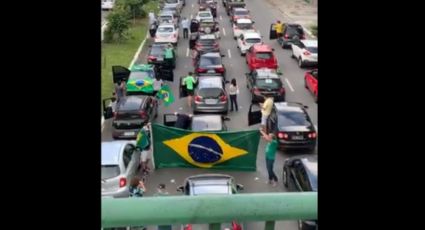 Bolsonaristas bloqueiam acesso a hospitais para pedir o fim da quarentena em SP