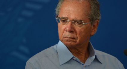 Guedes propõe compra de ações de empresas aéreas durante pandemia para ajudar empresários