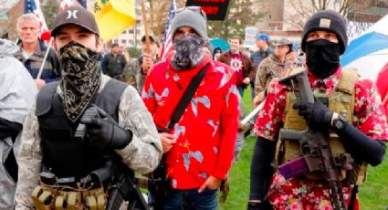 Manifestantes armados protestam contra isolamento social no Congresso do Michigan, nos EUA