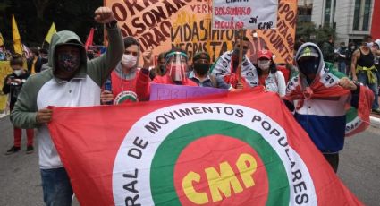 Feministas, antirracistas e torcidas organizadas se encontram na Paulista em protestos contra Bolsonaro