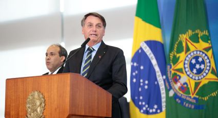 Bolsonaro diz que homem do campo é "exemplo" por trabalhar 24 horas por dia "sem reclamar"