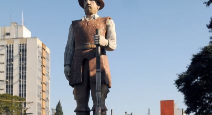 Laurentino Gomes defende preservação da estátua de Borba Gato, apesar do personagem