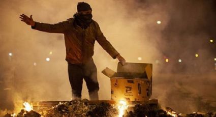 Chile vive noite de panelaços e barricadas na véspera de votação do projeto sobre acesso a 10% de fundo previdenciário