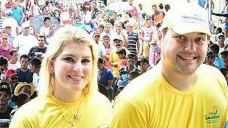 Sarí Corte Real e Sérgio Hacker, primeira-dama e prefeito de Tamandaré (Reprodução)
