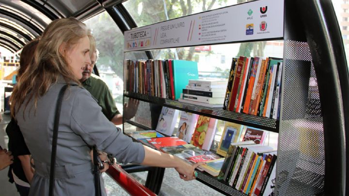 Venda de livros supera valores de 2019 pela primeira vez desde o início da pandemia, diz pesquisa