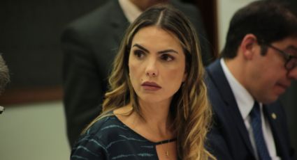 Paula Belmonte, deputada que defende ozônio para tratar a Covid, testa positivo e é internada em Brasília