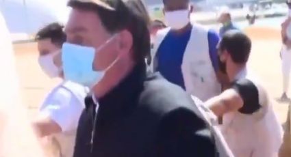 Vídeo mostra momento em que Bolsonaro ameaça repórter com "porrada" e o chama de "safado"