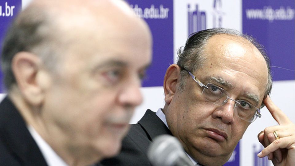 José Serra e Gilmar Mendes (Arquivo)