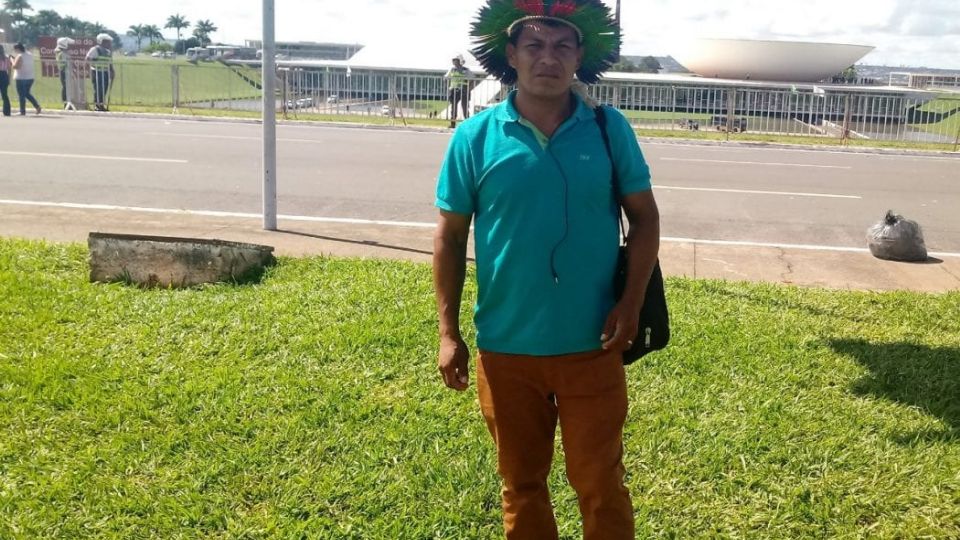 O cacique Crídio Avá Guarani durante protestos em Brasília para a garantia de seus direitos (Foto Arquivo/Cimi)