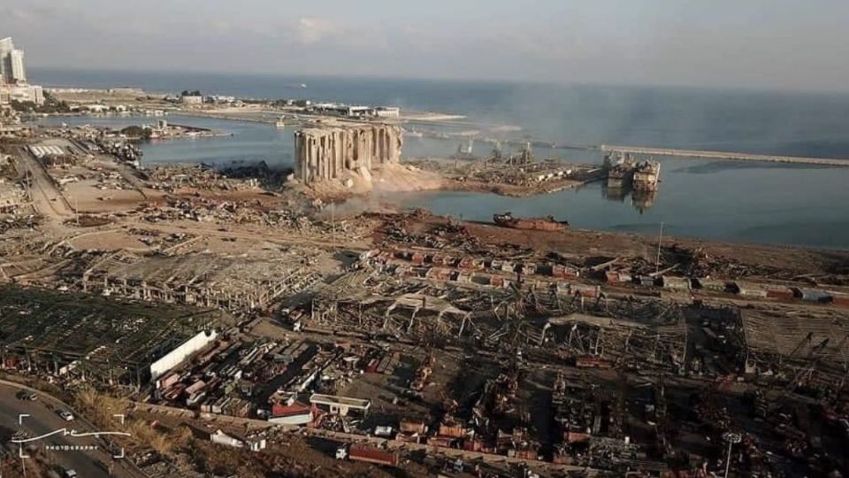 Porto de Beirute, no Líbano, após explosão - Reprodução