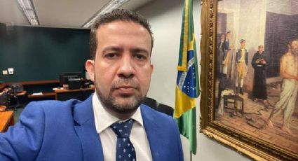 TSE derruba postagens de Janones e deputado se manifesta: "Bolsonaro me calou. Estou proibido"