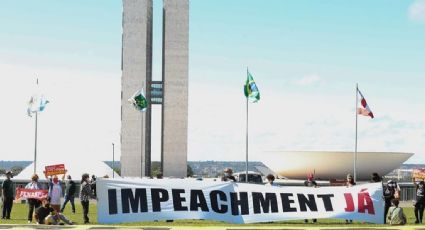 Vacina e impeachment, já! – Por Marcelo Uchôa