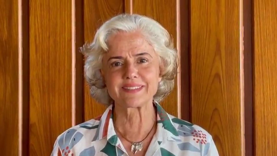 A atriz Marieta Severo em cena do vídeo que gravou (Foto Reprodução)