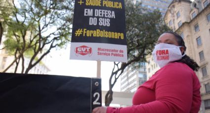 Fórum Social Mundial realiza ato "Fora Genocida" contra Bolsonaro