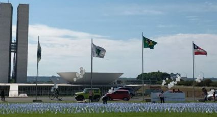 600 mil: Associação de Vítimas da Covid faz manifestação em frente ao Congresso