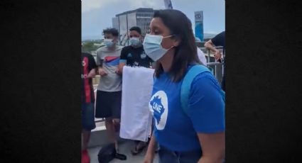 UNE faz protesto em frente à Capes por atraso em bolsas