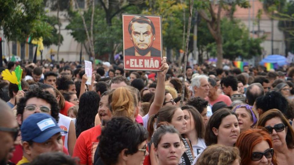 Mulheres em manifestação contra Bolsonaro (Foto: Agência Brasil/Arquivo)